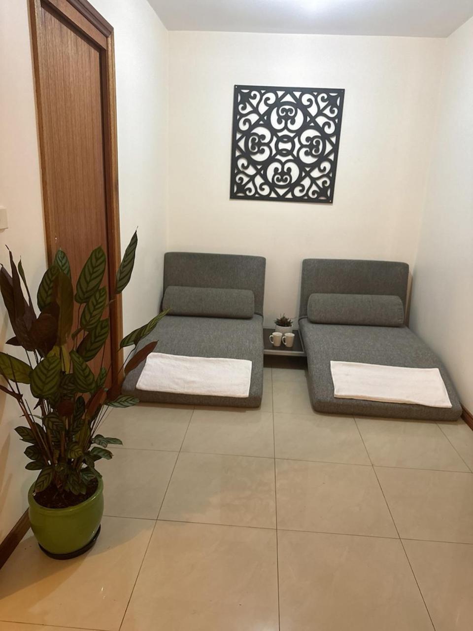 Self Contained Granny Flat - 2 Br Apartment Bankstown