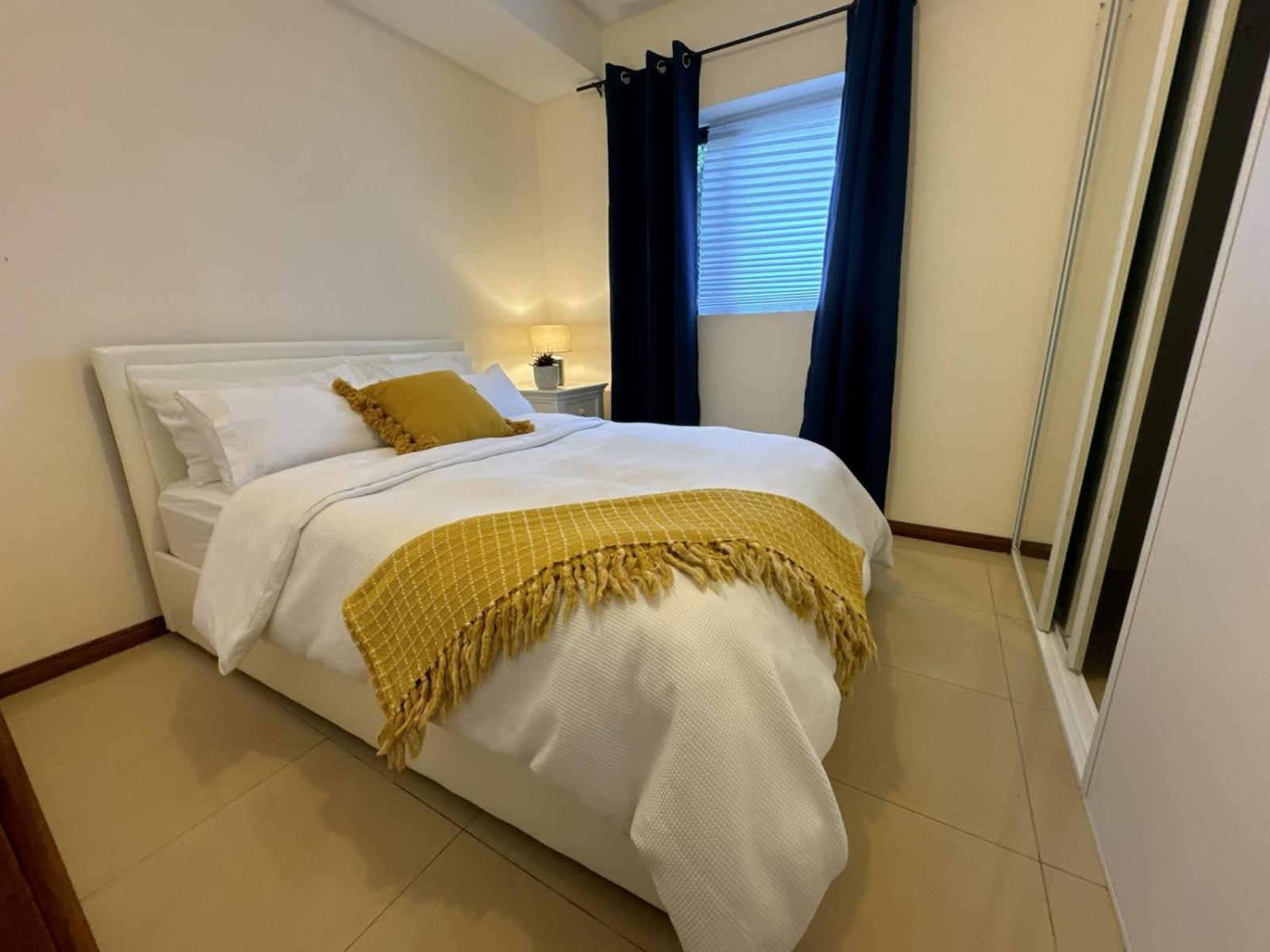 Apartment Self Contained Granny Flat - 2 Br *